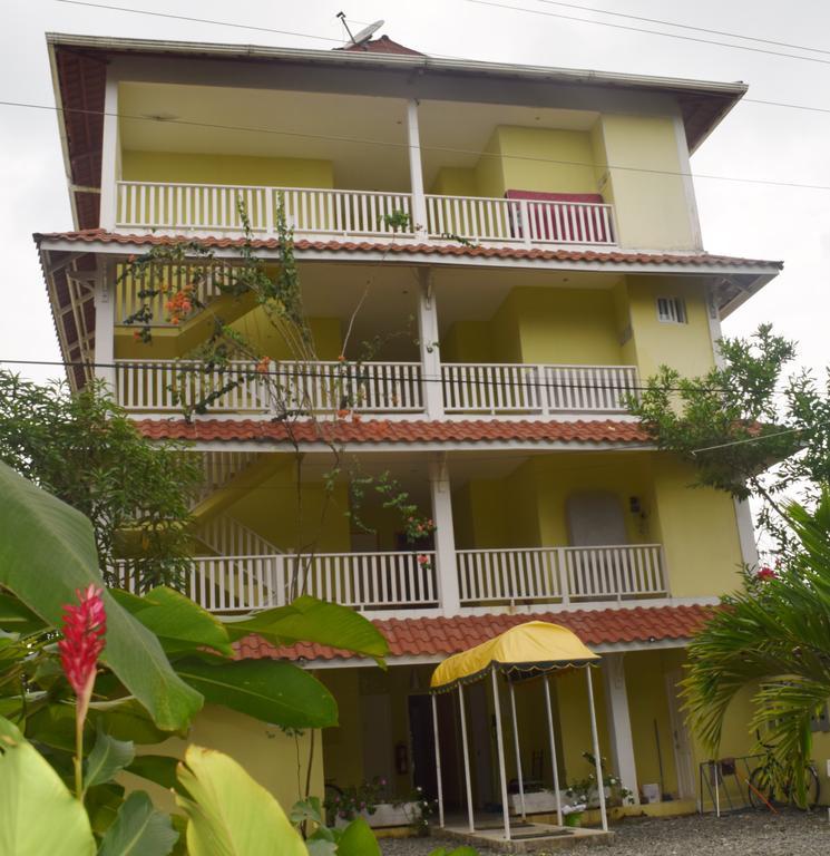 Jardines Vista Del Mar Condos 보카스 타운 객실 사진